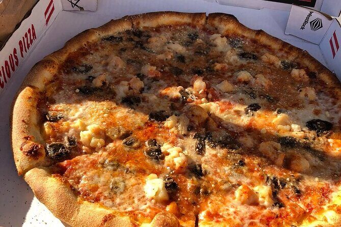 Christmas Cove and Pizza Pi Happy Hour Sail Tour - Key Highlights You’ll Notice Right Away