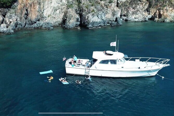 Circle the Island of St. John | Lunch stop at Lime Out (Taco Boat) - Snorkeling gear, boat comfort, and real-world tips