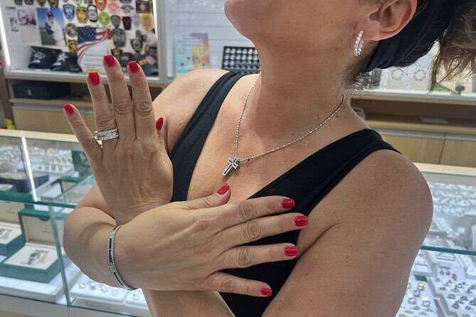 Drinks & Diamonds Shopping Experience in St. Thomas - Family-Owned Guidance: What You Gain From a Personal Touch