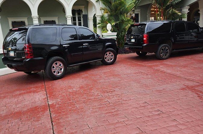 Exclusive Airport Transfers (up to 4 persons) One-Way - Drivers and Local Tips: When the Conversation Helps