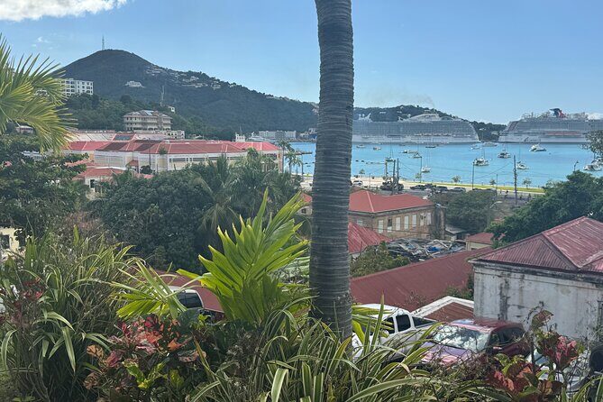 Ghosts and Legends of St. Thomas Charlotte Amalie Walking Tour - Stop 2: Fort Christian and the governor-to-prison pirate story