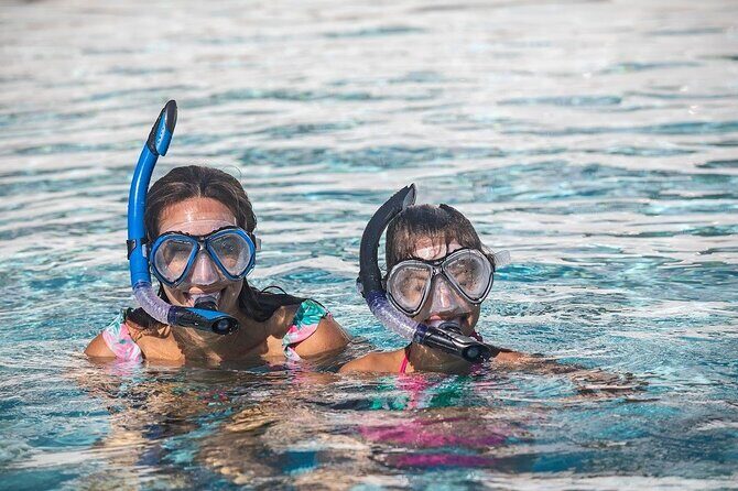 Inclusive Beach Day Package - Kayak or stand-up paddle board: choose a time slot and get basics