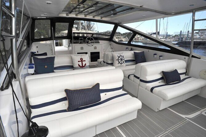 Private Luxury Power Catamaran. Enjoy USVI Aboard MV Hydra - Crew and service style: captains who keep the day easy
