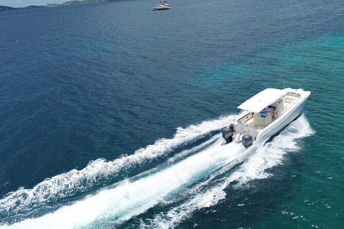 Private Power Catamaran. Secluded Beaches, Snorkeling, Turtles for Full/Half Day - The music-and-cooler vibe: small details that make the day smoother