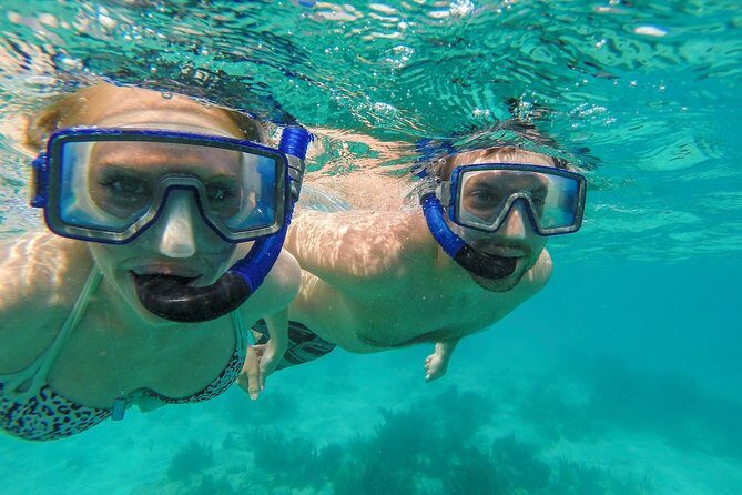 St. Thomas Lime Out Snorkel with Taco Bar Lunch & Swim-Up Bar - Ritz-Carlton - Lime Out Floating Taco Bar: The Most Unique Part of the Day
