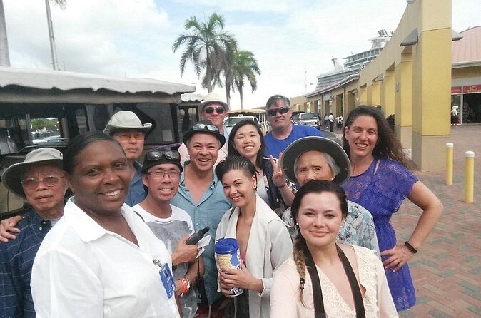 St Thomas Private and Customized Sightseeing Tour - Local food sampling: taste stops built into the route
