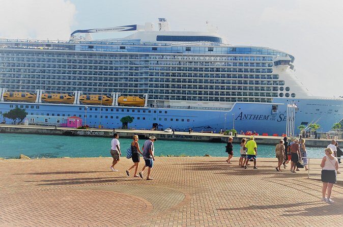 St Thomas Private and Customized Sightseeing Tour - Price and value: $561.54 for up to 6 people